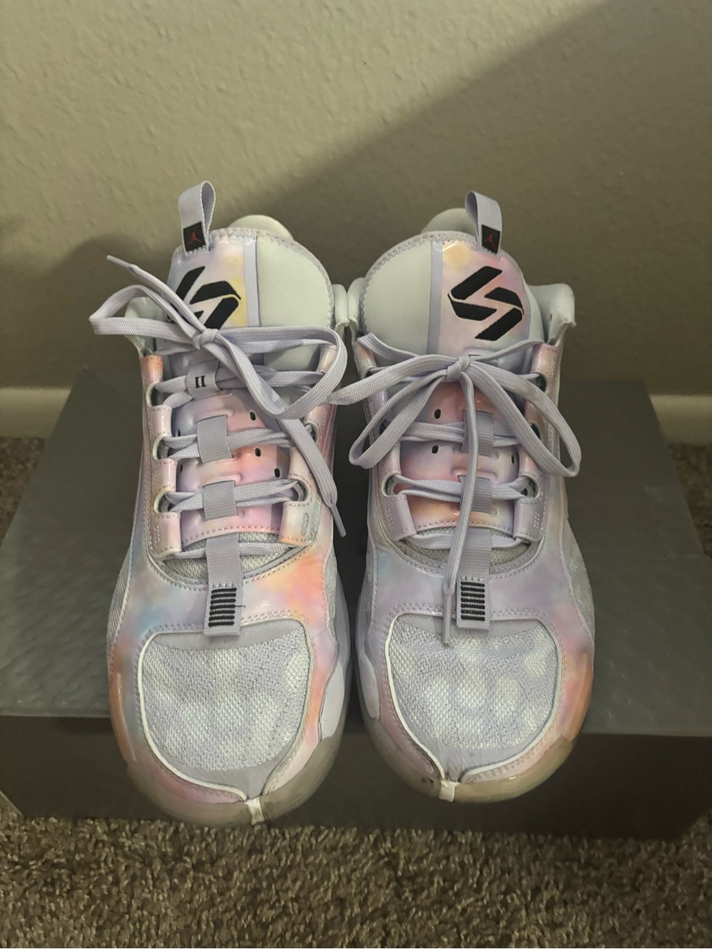 Luka basketball shoes